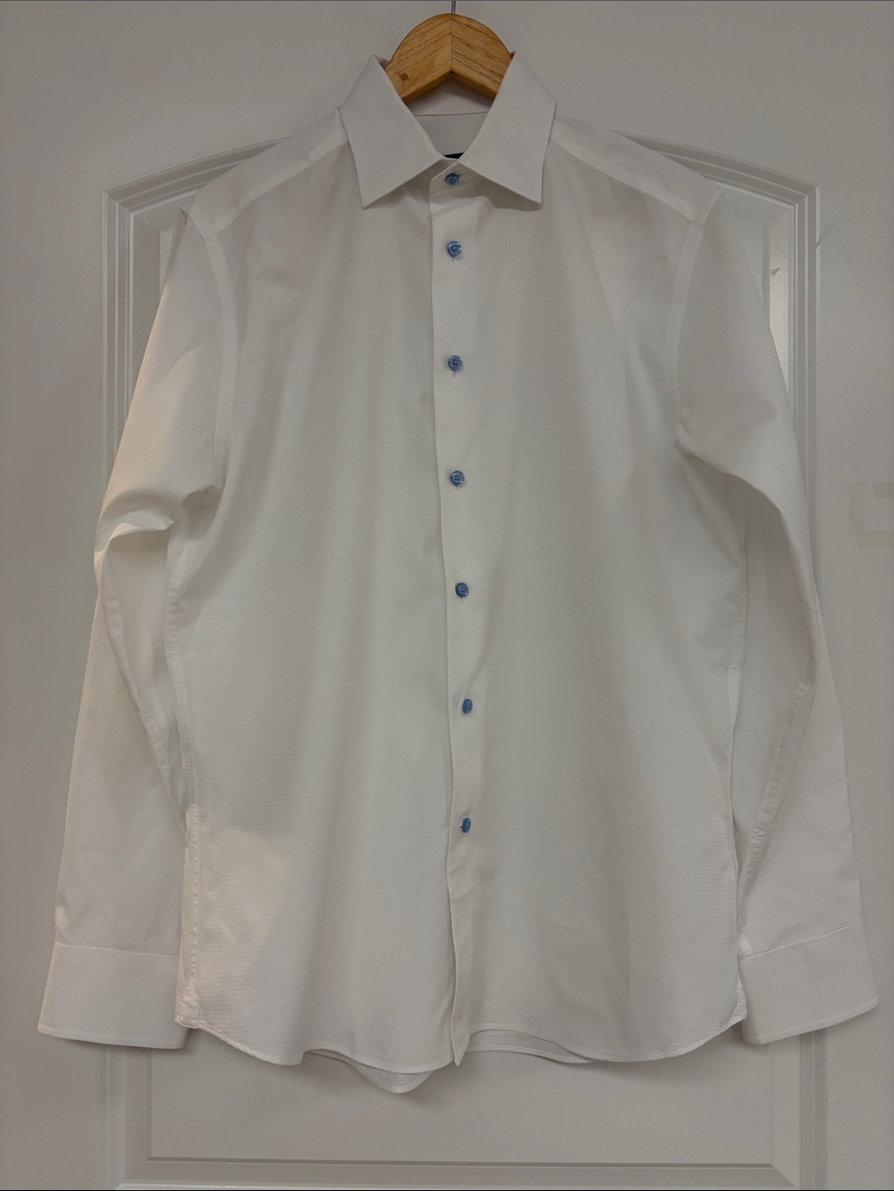 David Donahue White Dress Shirt with Blue Contrast Buttons